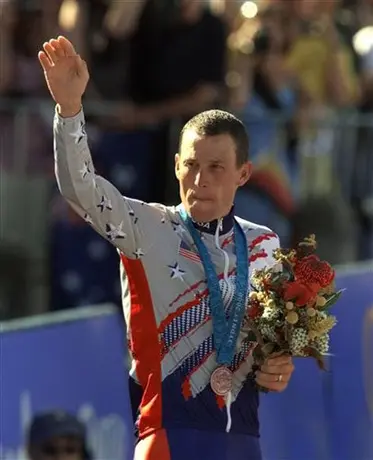 Armstrong, cerca de perder su medalla olímpica