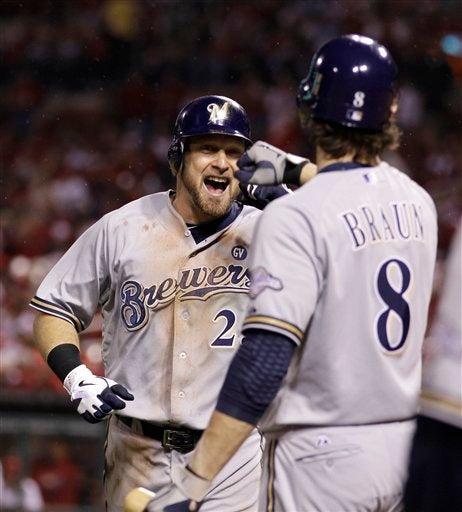 La batería de Milwaukee tradó en arrancar. FOTO: AP