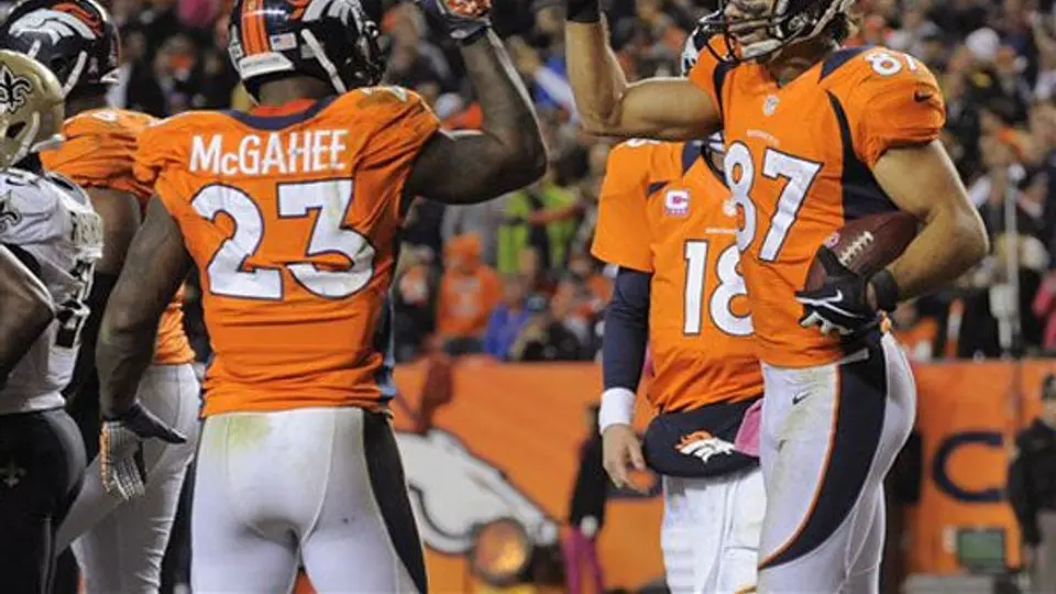 Manning brilla en triunfo de Denver