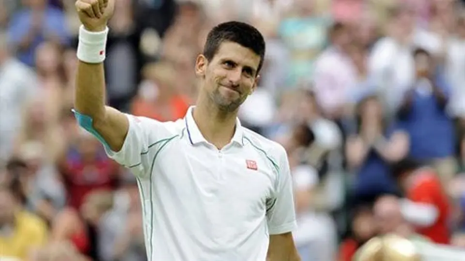 Djokovic vence a Troicki y avanza en Wimbledon
