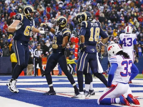 Bradford guía triunfo de Carneros sobre Bills