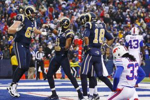 Bradford guía triunfo de Carneros sobre Bills