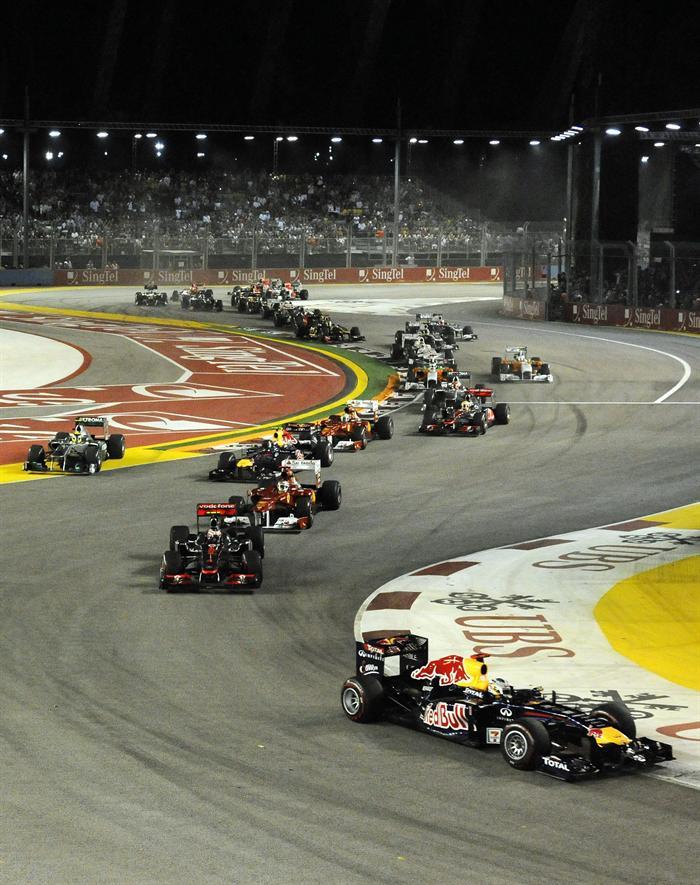 Fernando Alonso quedó en cuarto lugar, el tercero fue para Webber. FOTO: EFE
