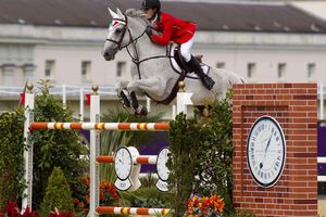 Tres mexicanos avanzan a segunda ronda en ecuestres