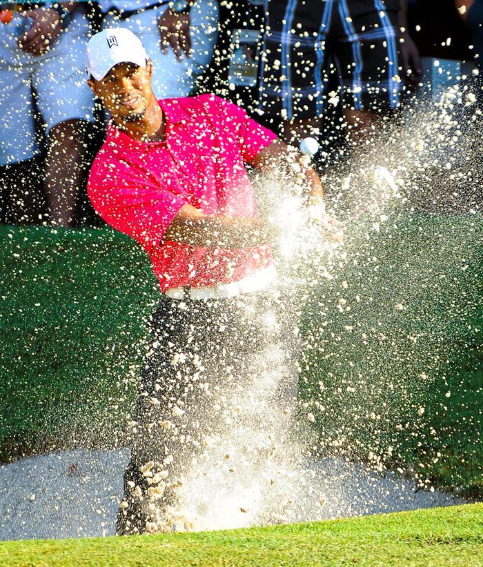 Woods desperdició tres birdies con dos bogeys dobles. FOTO: EFE