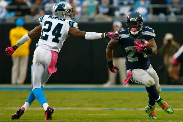 Wilson lidera a Seattle en victoria sobre Carolina