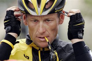 Suspenden de por vida a 3 colaboradores de Armstrong