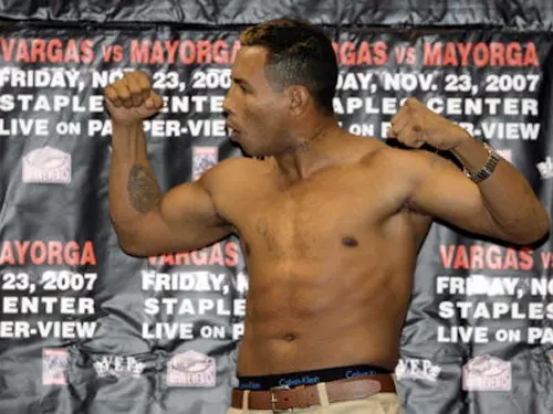 Ricardo Mayorga reta a Canelo' Álvarez
