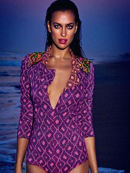 La rusa Irina Shayk modela ropa interior | @aguabenditainfo