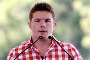 "Estoy listo para competir arriba y abajo del ring con Chávez Jr": Canelo