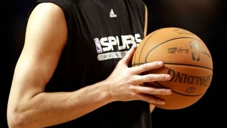 Ginóbilli asegura espectáculo entre Clippers y San Antonio