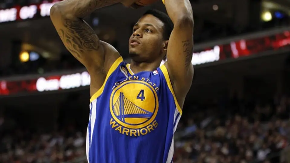 Firma Rush por dos años con Golden State
