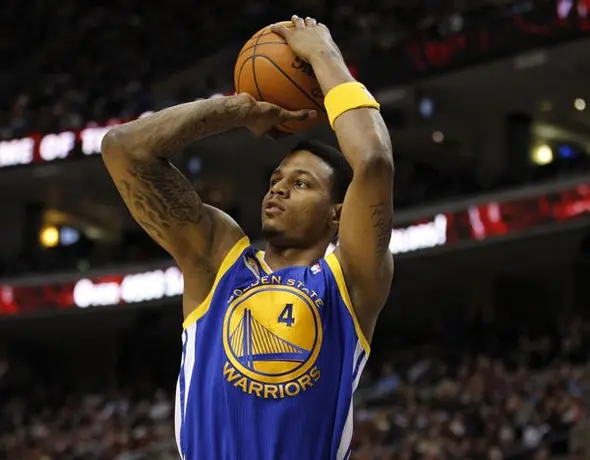 Firma Rush por dos años con Golden State