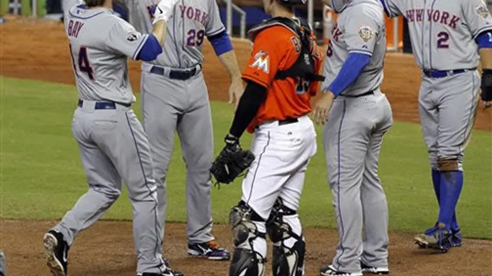Mets culminan la barrida sobre Marlines