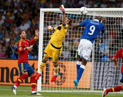 Italia se fue al frente a buscar el empate l AP