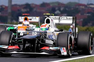 Checo' Pérez se ubica en décimo en la P1