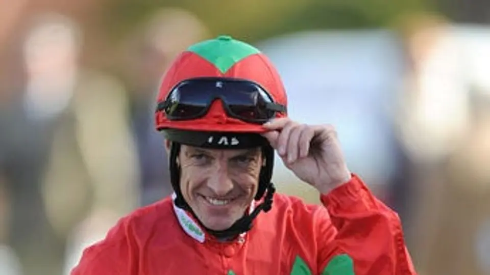Jockey irlandés gana siete carreras en un sólo día