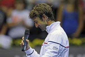 Ferrero se despide del tenis tras caer ante Almagro