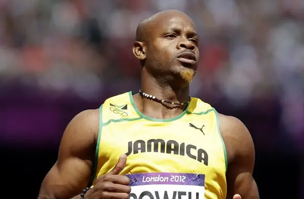 Asafa Powell no participará en el 4x100
