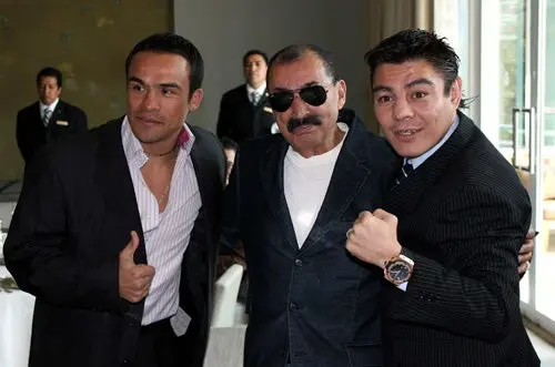 'Dinamita' Marquez y 'Travieso' Arce por títulos mundiales a fin de año