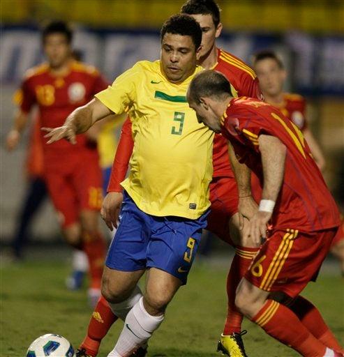 El legendario 9 jugó su último partido con la Canarinha. FOTO: AP