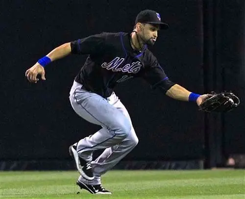 Mets firman a par de relevistas y ceden a Pagán