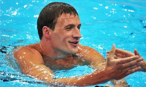 Nadador estadounidense confesó que orinó en la piscina
