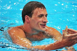 Nadador estadounidense confesó que orinó en la piscina