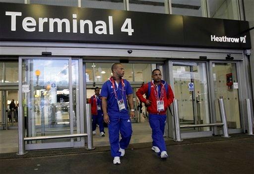 Atletas cubanos son de los primeros en llegar a Londres | AP