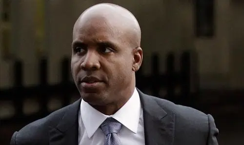 Abogados de Barry Bonds piden la libertad condicional