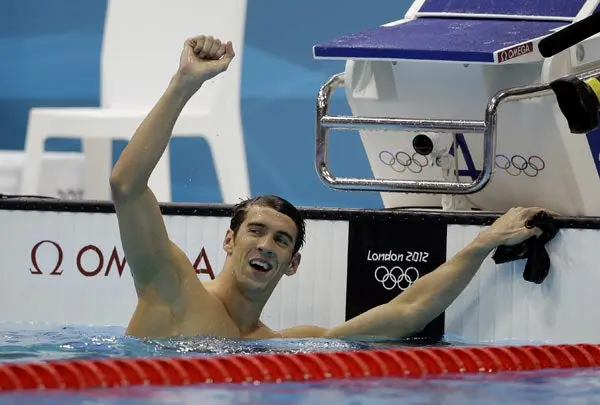 Phelps gana su 17mo Oro