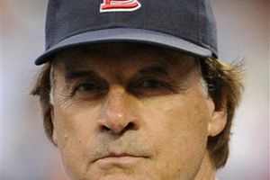 San Luis extiende contrato al manager Tony La Russa