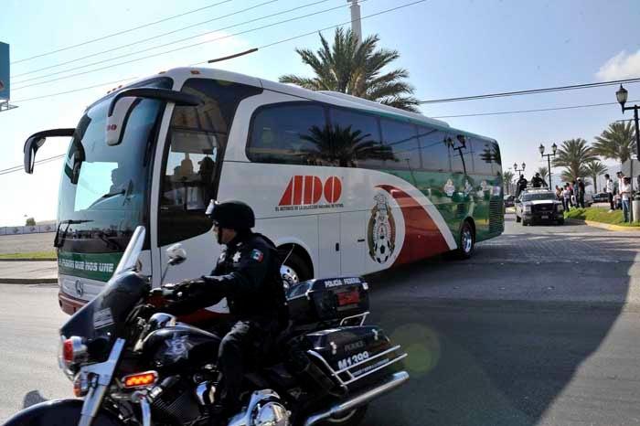 Los jugadores serían transportados para la práctica de este día. FOTO: DANIEL GÁMEZ