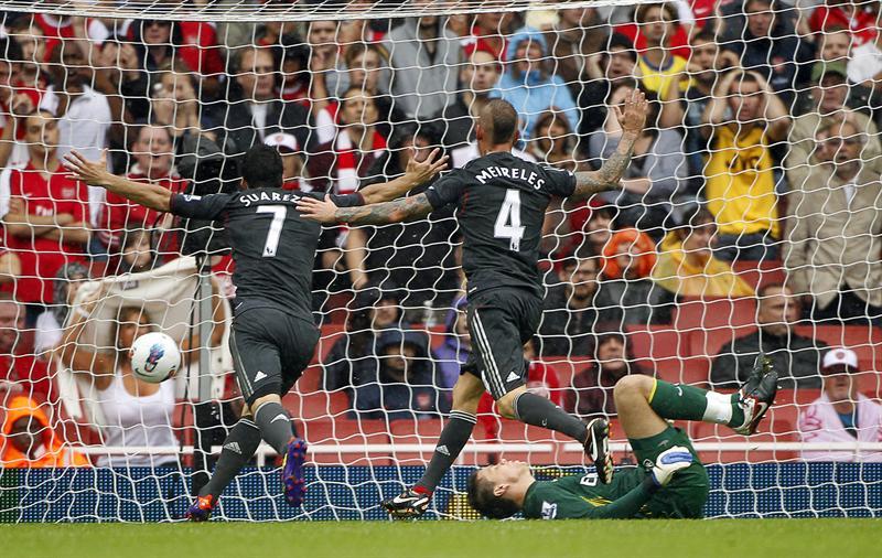 Luis Suárez cambió la cara al partido. FOTO: EFE