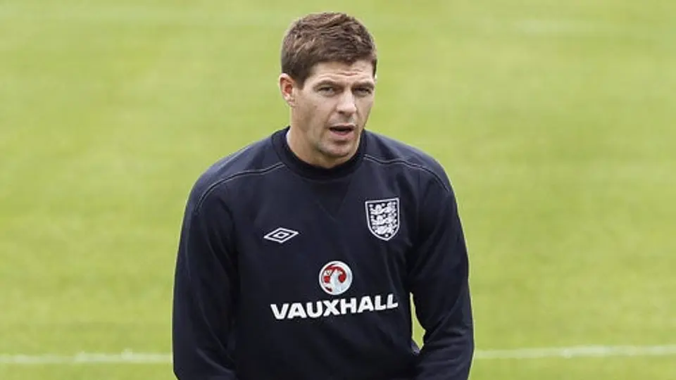 Gerrard descarta ser protagonista del duelo junto a Pirlo