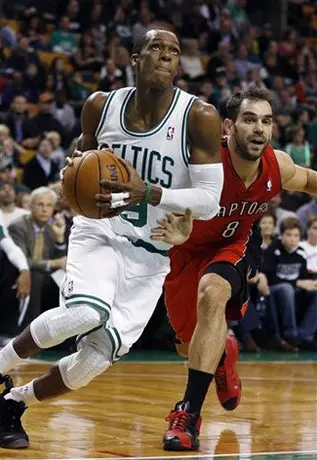 Rondo brilla en la victoria de Celtics