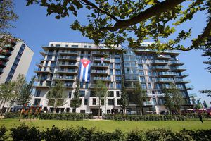 Atletas sufren por falta de aire acondicionado en la Villa