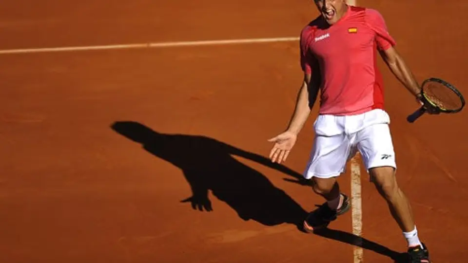 Almagro consigue el segundo punto español