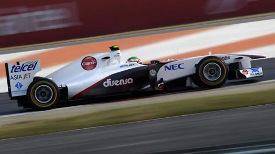 Checo termina la P2 en decimotercer lugar