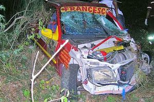 Mueren piloto y copiloto de rally en Italia