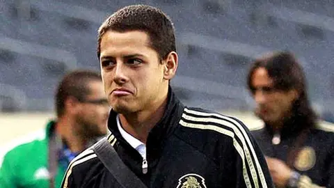 Medios ingleses no ven a Chicharito como titular en el Man-U