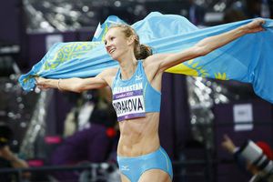 Kazaja Rypakova se corona en triple salto