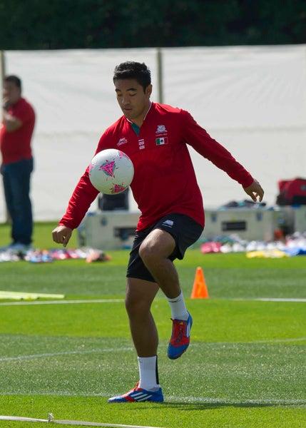 Marco Fabián durante la práctica del Tri | CÉSAR VICUÑA