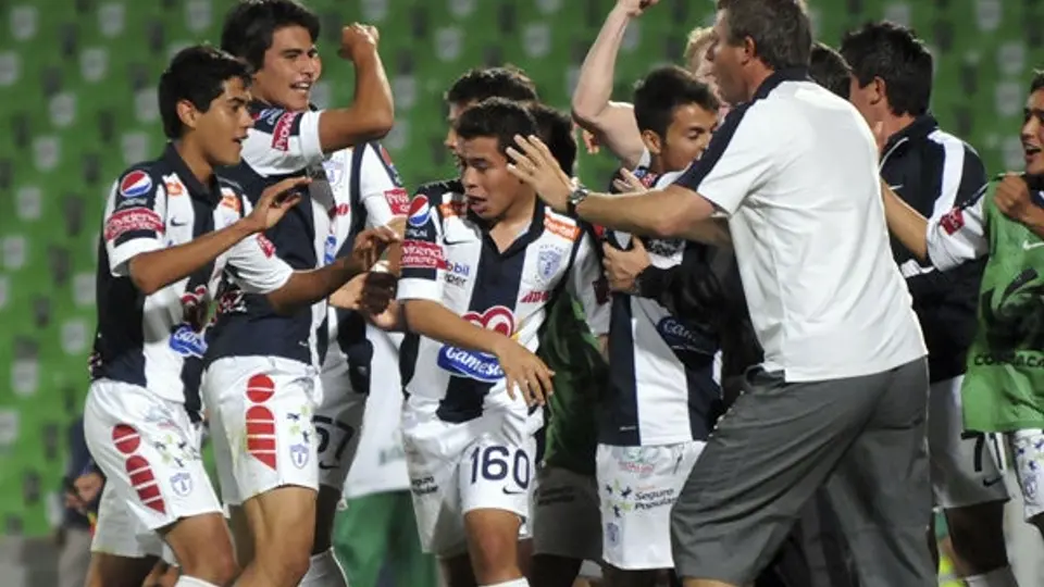 Pachuca dedica título Sub 17 a Calero