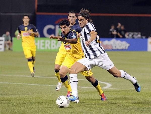 América logró ofrecer un partido equilibrado durante el primer tiempo. FOTO: EFE