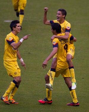 El festejo de Jiménez con el gol que le daba las Semifinales al América. | BERNARDO MALDONADO