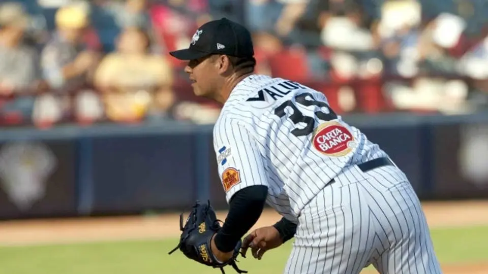 Sultanes impone récord de carreras y tira sin hit