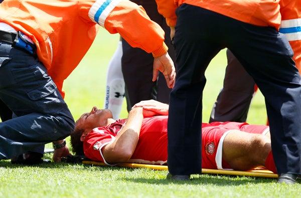 Novaretti salió del juego pro un fuerte golpe | RÉCORD
