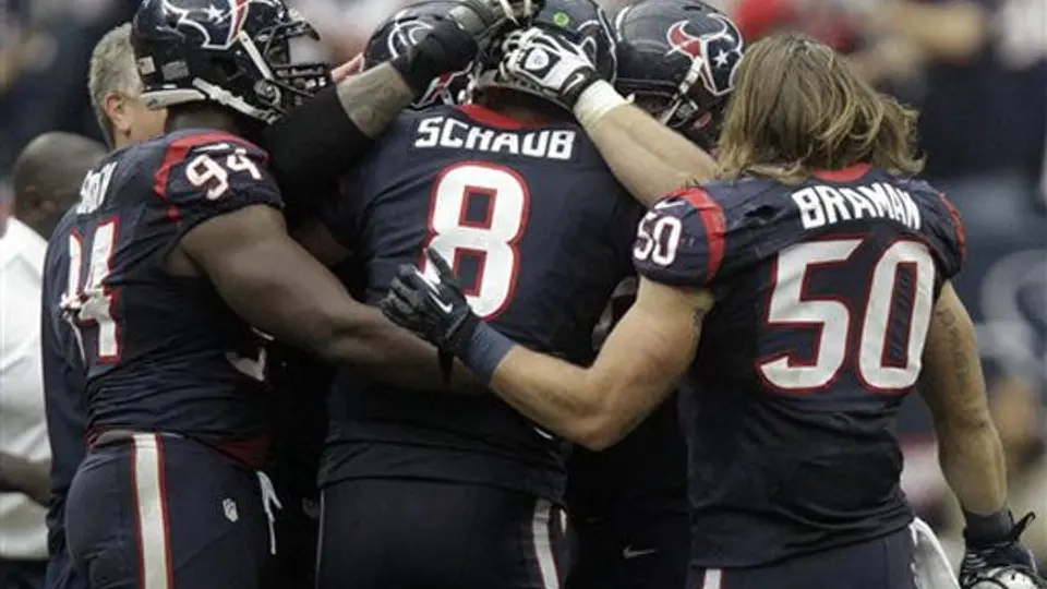 Schaub brilla en la victoria de Texanos