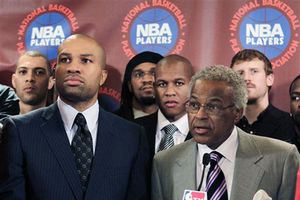 Juez pospone sentencia en demanda contra  la NBA